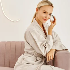 Gesichtsmassagegerät mit Kryotherapie- und Thermotherapiefunktionen, weiß