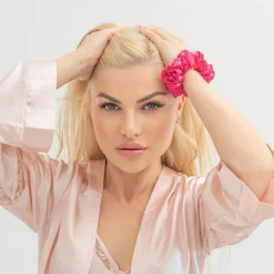 Haargummi aus Seide mit Kristallen rosa