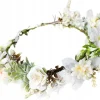 Kranz mit weißen Blumen, W111