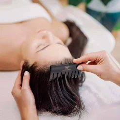 Massage-Haarkamm aus Obsidian